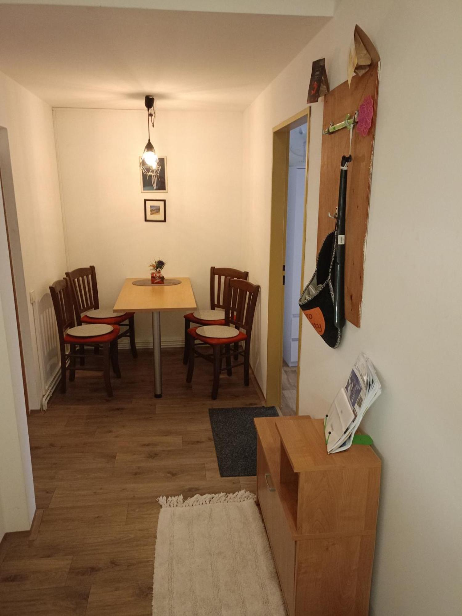 V Rv * Teplice nad Metuji